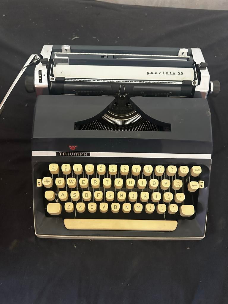 Vintage Triumph Gabriele 35 typemachine, Diversen, Typemachines, Ophalen