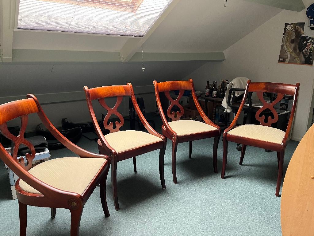 Te Koop in zeer mooie staat 4 stuksQueen Ann stoelen, Ophalen, Bruin, Queen Ann, Zo goed als nieuw