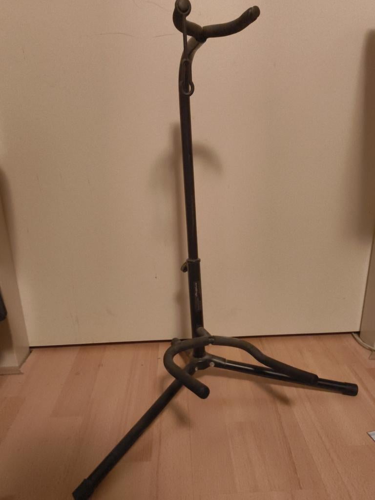 Gitaar standaard - Sheffield, Muziek en Instrumenten, Standaards, Gebruikt, Instrumentstandaard, Gitaar, Ophalen of Verzenden