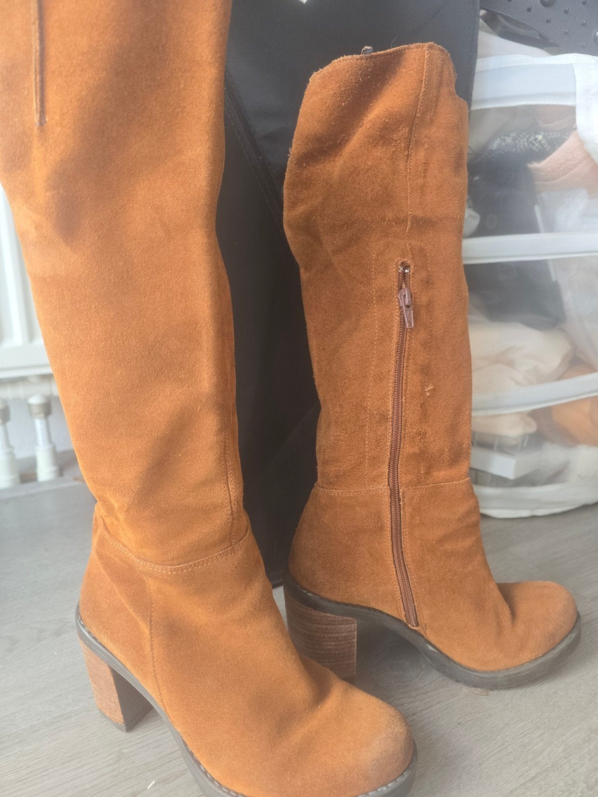 suede laarzen 37 / leather boots, Ophalen, Zo goed als nieuw, Zwart, Hoge laarzen