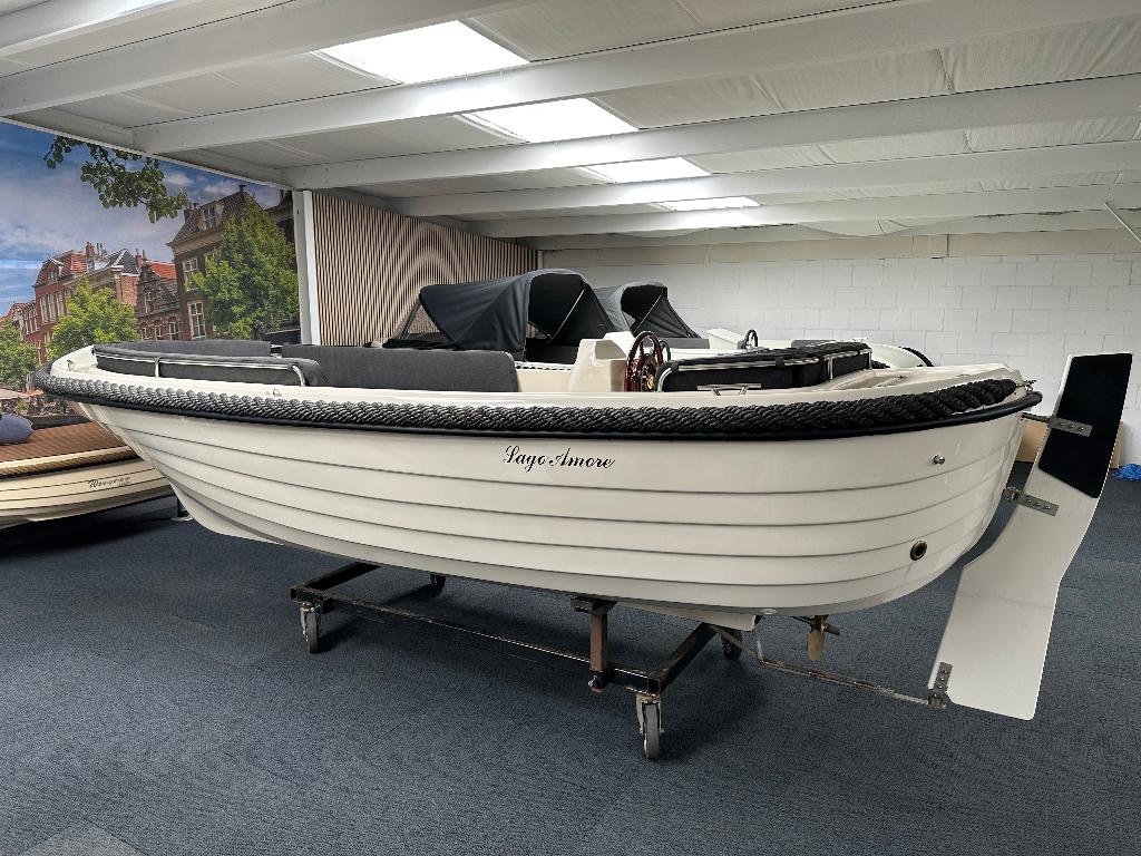 Lago Amore 590 Diesel  nieuwe cabrioletkap t.w.v. €1995 euro, Watersport en Boten, Sloepen, Zo goed als nieuw, Overige typen, Lago Amore