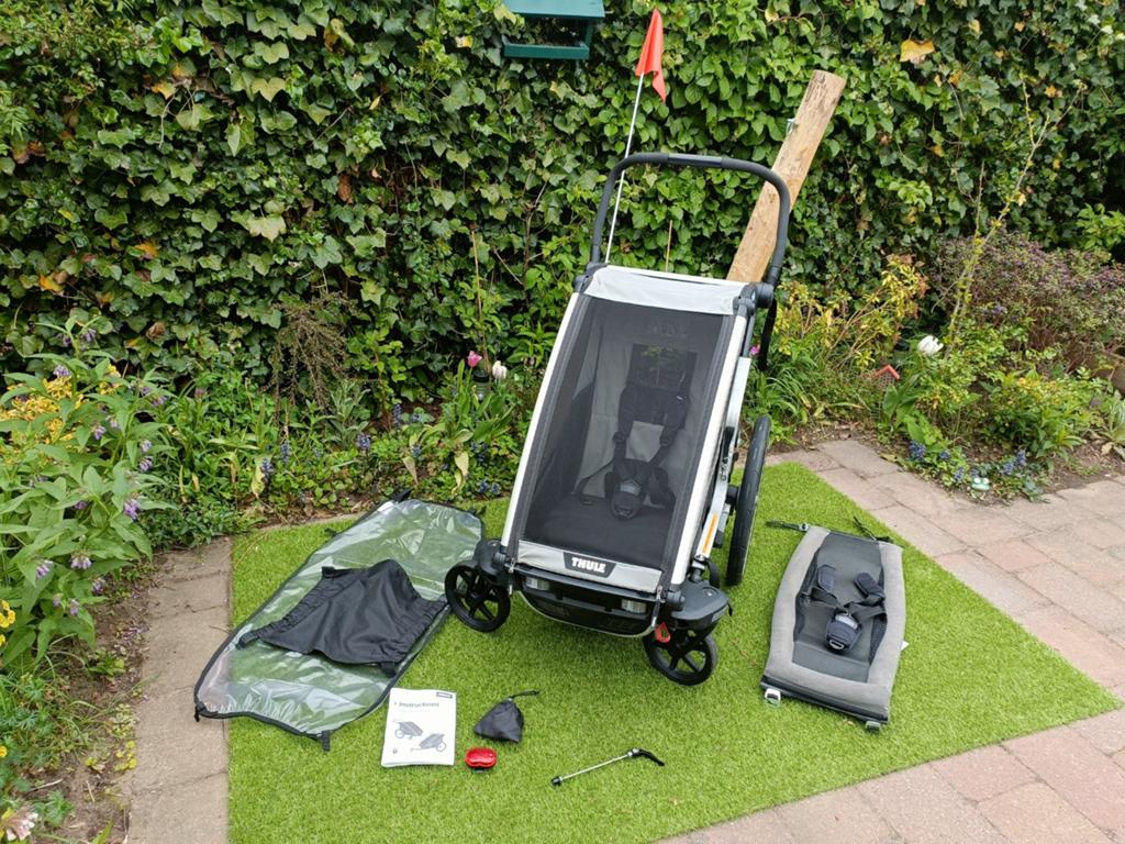 Thule Chariot Lite 1 fietskar inclusief Thule babysling, Fietsen en Brommers, Fietsaccessoires | Aanhangers en Karren, Ophalen