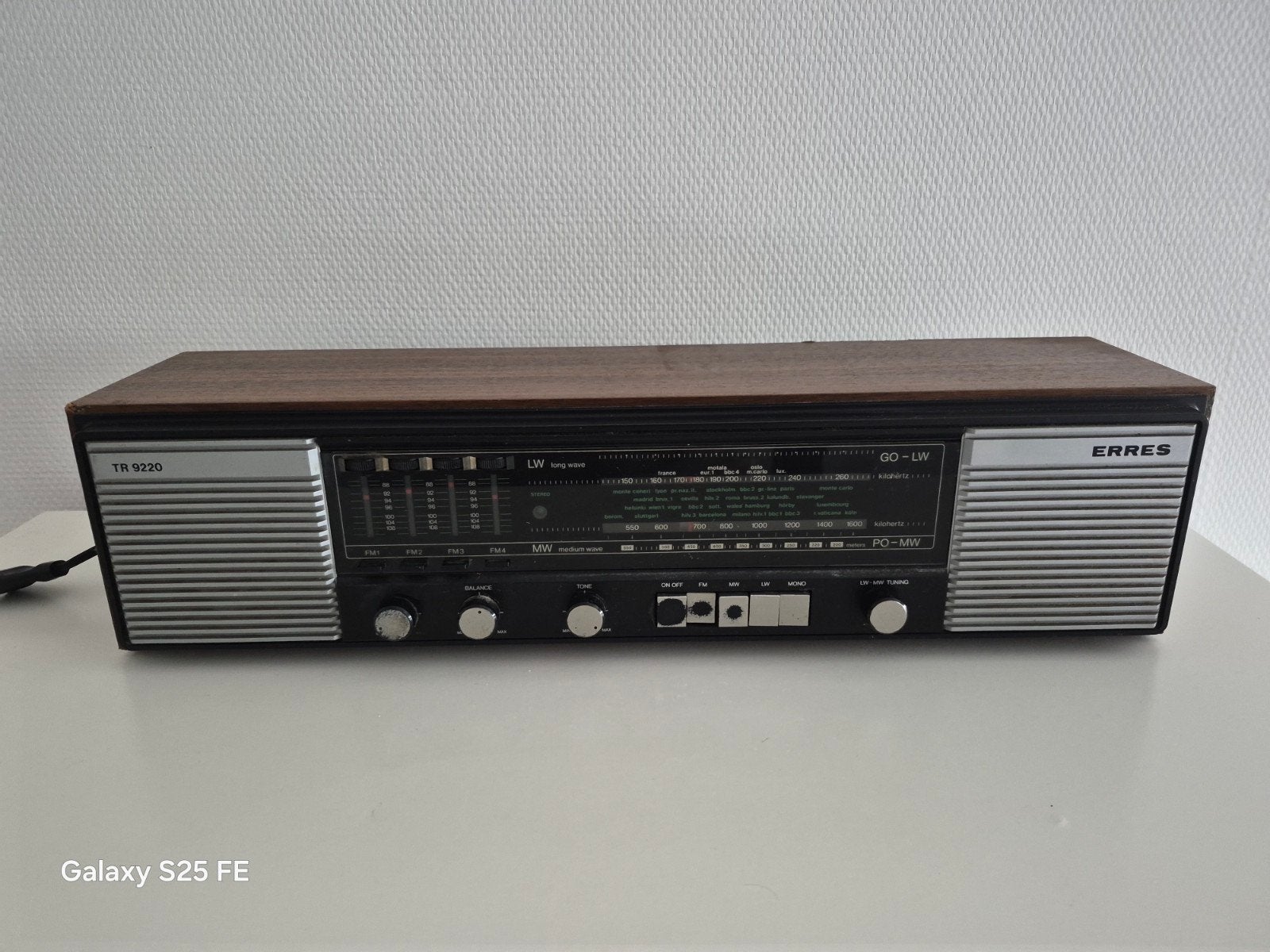 Erres TR 9220 Vintage Radio - Goed Werkende Staat, Audio, Tv en Foto, Radio's, Ophalen, Gebruikt, Radio