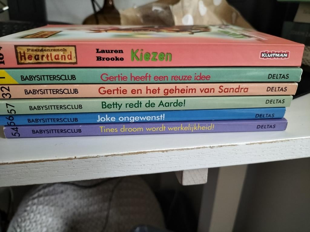 Kinderboeken: Babysittersclub & Paardenranch Heartland, Boeken, Kinderboeken | Jeugd | 10 tot 12 jaar, Ophalen, Gelezen, Ann M. Martin, Lauren Brooke