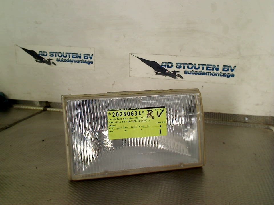 Koplamp Rechts Lincoln Town Car (1982-01/1990-12) F0VB13N086, Gebruikt, Info@AdStouten.nl, Autodemontage Ad Stouten BV, Ringweg 1a, OOSTERLAND 4307 NK, Zeeland, , Nederland
