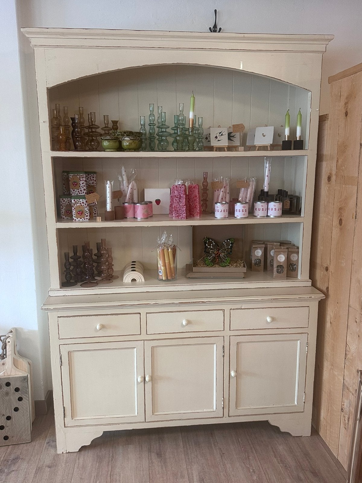 Buffet kast servies kast presentatie kast winkel, Ophalen, Zo goed als nieuw, 25 tot 50 cm