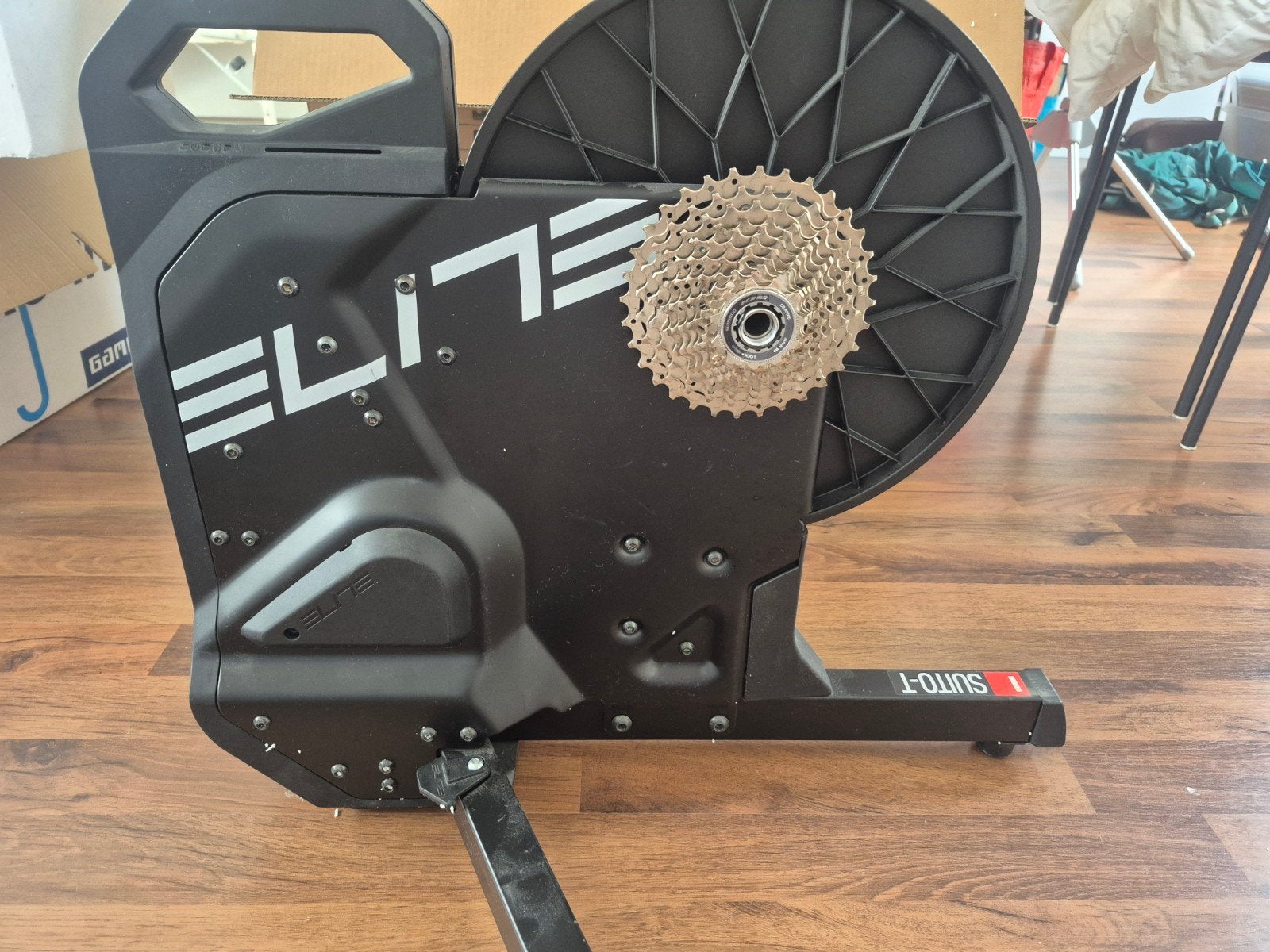 Elite Suito-T Interactieve Fietstrainer (direct drive), Ophalen, Zo goed als nieuw, Overige typen