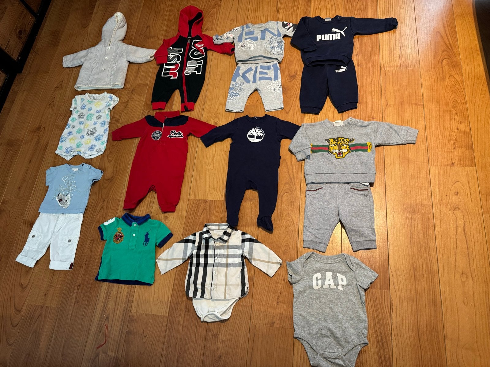 Merkkleding jongens 56/62 gucci, burberry, kenzo, ralph, Kinderen en Baby's, Ophalen of Verzenden, Zo goed als nieuw
