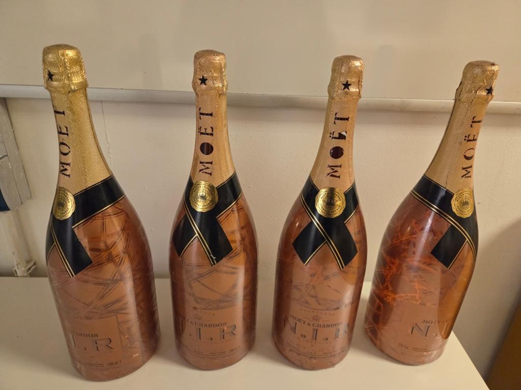Decoratie Flessen van Moet en Chandon, Ophalen of Verzenden