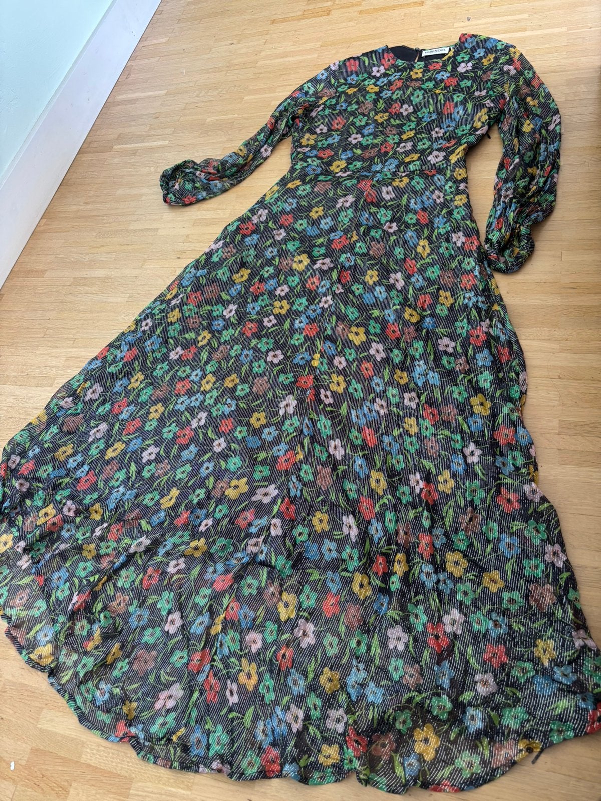 Essentiel Antwerp bloemenjurk met lange mouwen, Kleding | Dames, Jurken, Maat 38/40 (M), Meerkleurig, Ophalen of Verzenden, Zo goed als nieuw