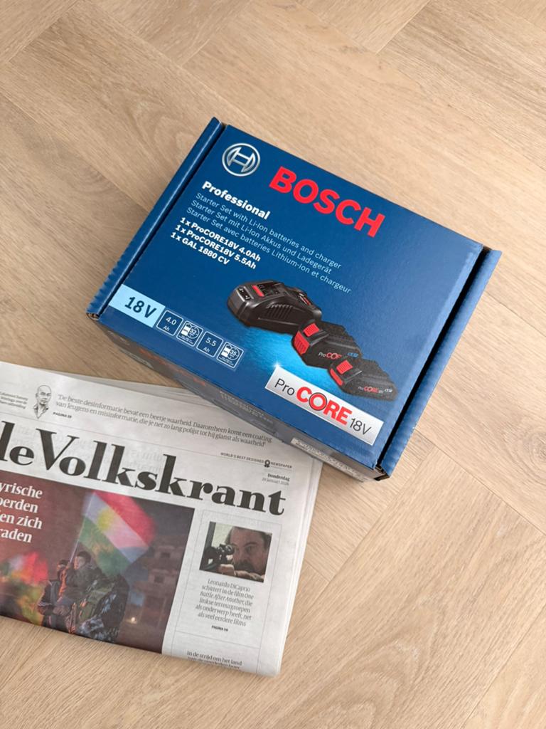 Bosch 1600A0214A 1 x ProCORE 18V 5,5Ah + 1 x 4.0Ah + Lader, Ophalen, Zo goed als nieuw