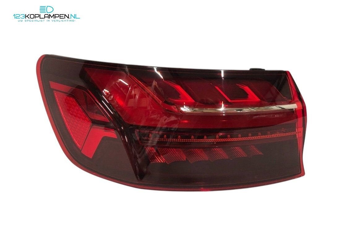 Audi A4 B9 8W5 Sedan Facelift achterlicht links LED Matrix