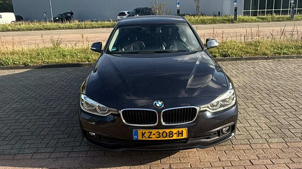BMW 3-Serie (F30) 330e Iperformance 252pk Aut 2016 Blauw, 1998 cc, Achterwielaandrijving, 4 cilinders, Blauw