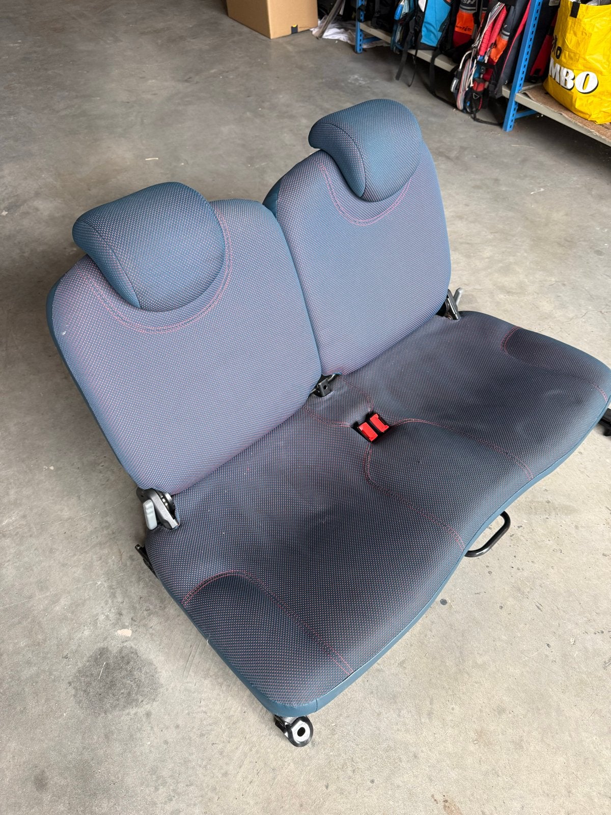 Achterbank Renault Twingo type 1. Blauw rood, Auto-onderdelen, Ophalen, Gebruikt, Renault