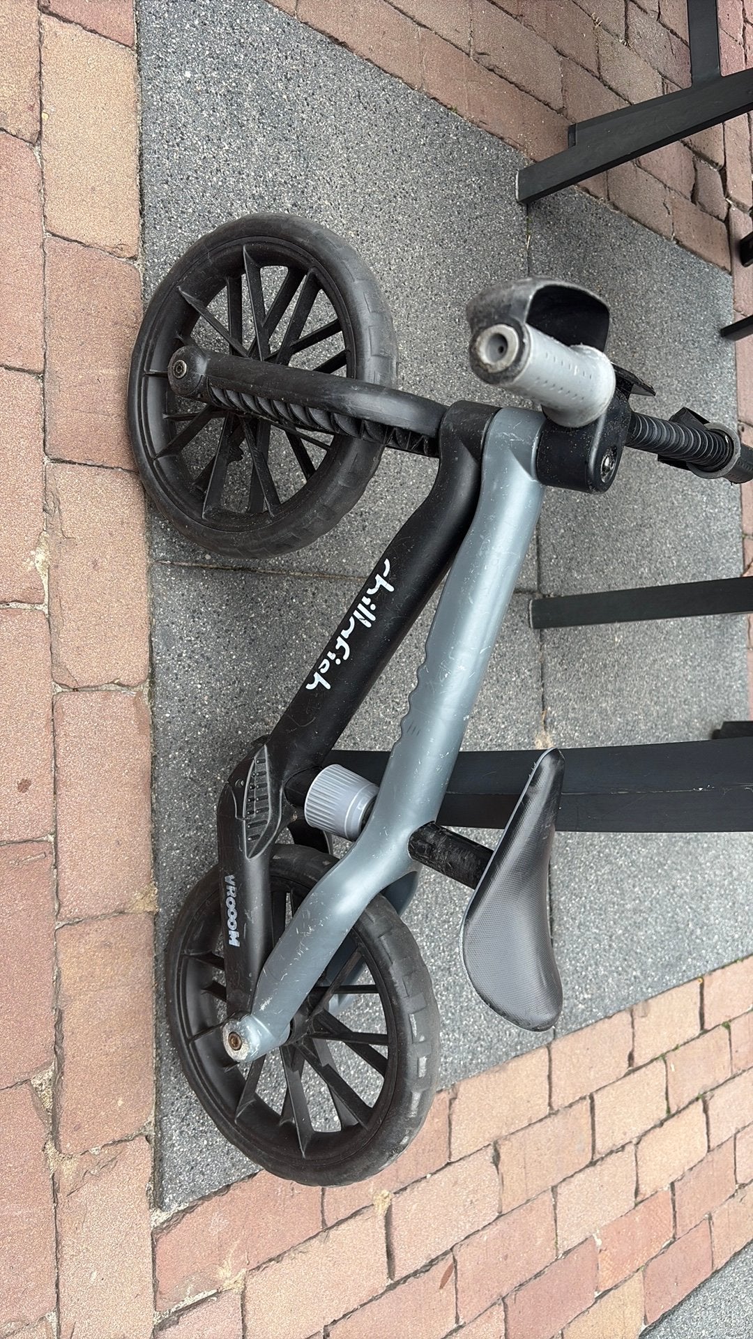 Loopfiets van Chillafish, Ophalen, Zo goed als nieuw, Loopfiets