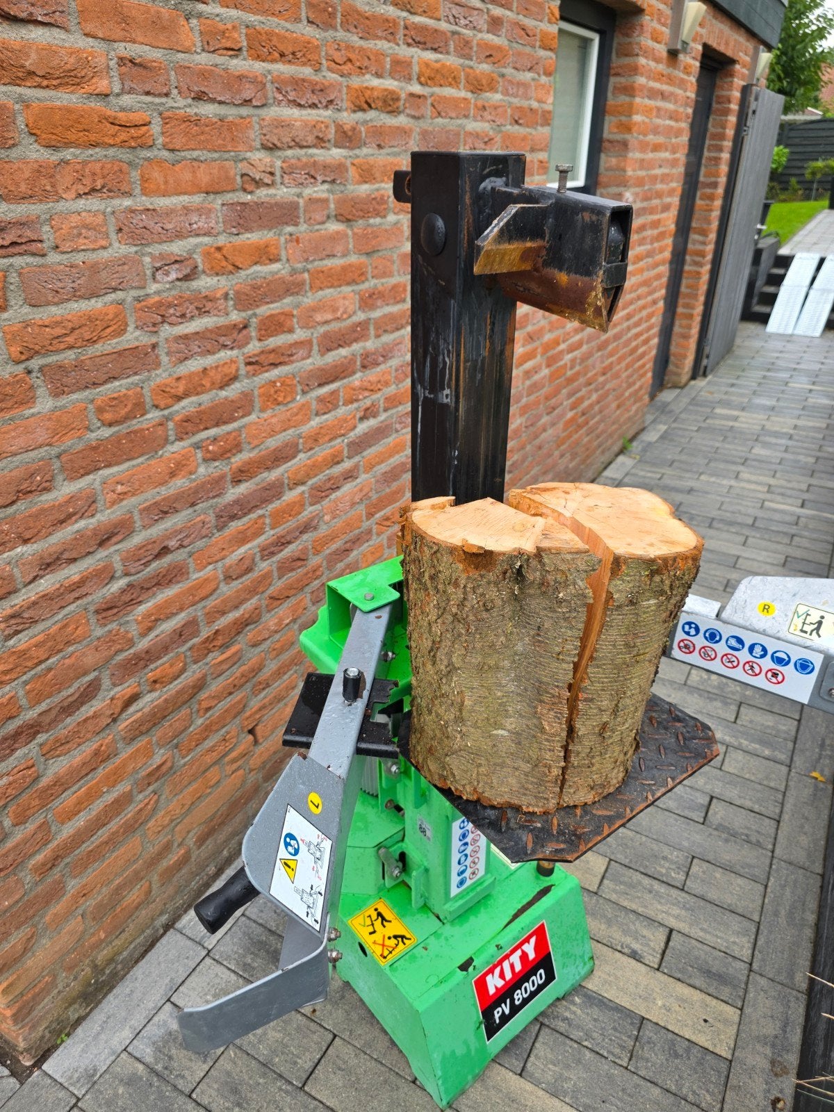 Krachtige 380V Houtklover met kruismes, Ophalen, Gebruikt, Elektrisch, Staand