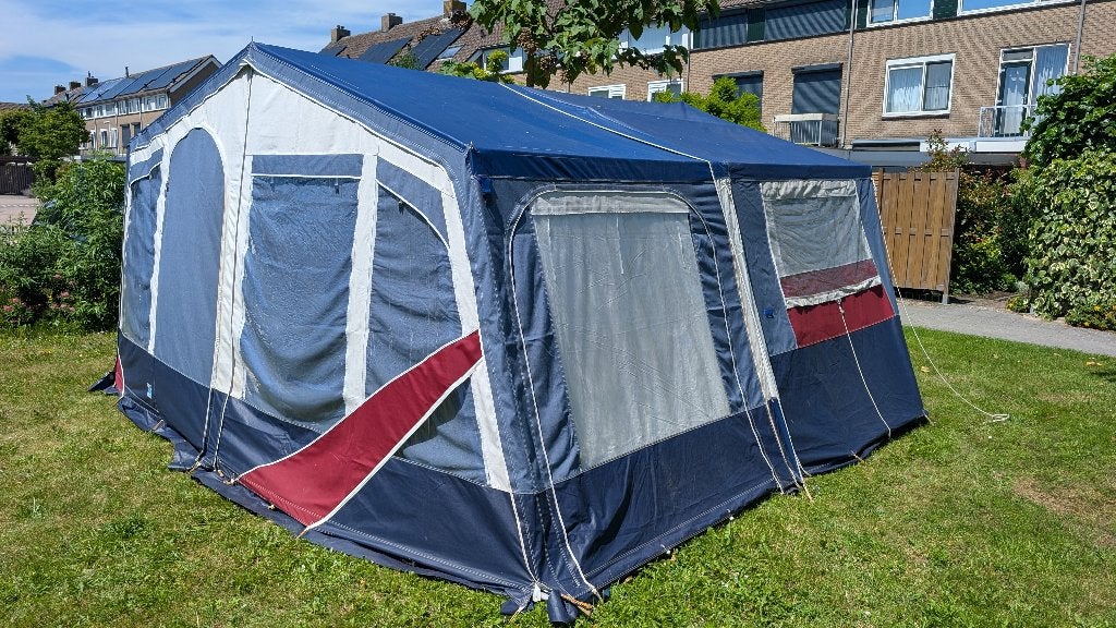 Jamet Arizona 2011 met kuipzeil en inventaris, Ophalen, Blauw, Aanwezig, Meer dan 6