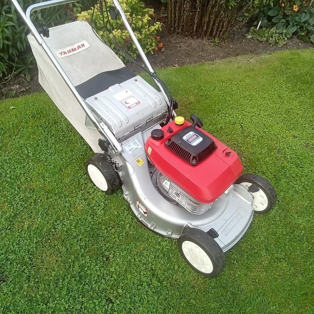 YARDMAN GRASMAAIER ZELFRIJDEND BENZINE MAAIER, Cirkelmaaier, Gebruikt, Opvangbak, Benzine-grasmaaier