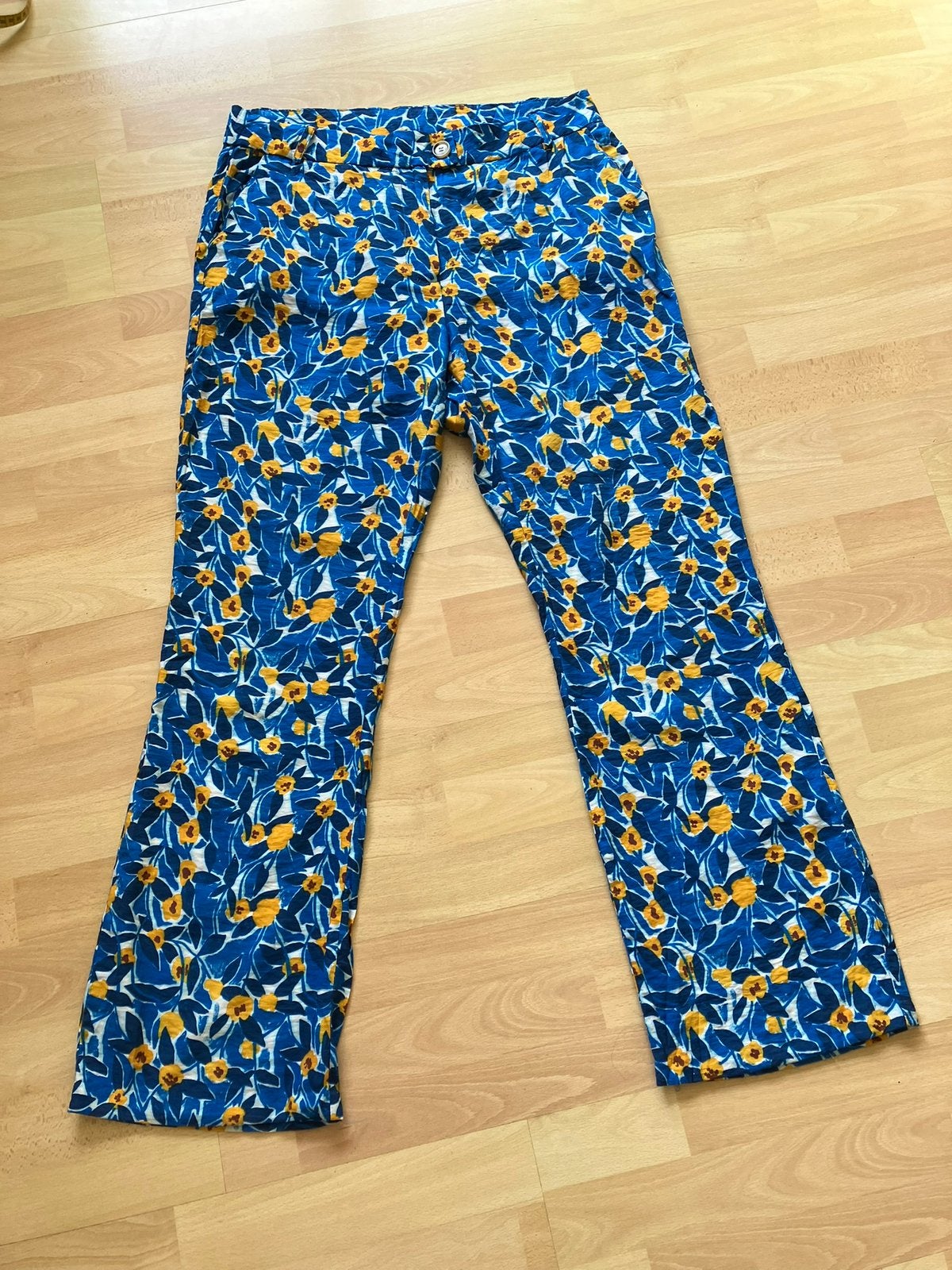 Aaiko Amsterdam zomerbroek in blauw/gele print mt XL izgs, Ophalen of Verzenden, Gedragen, Blauw, Broek of Spijkerbroek