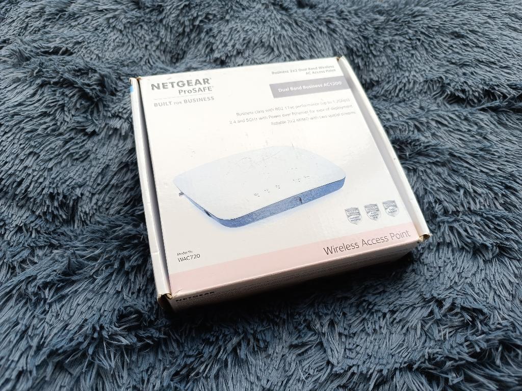Netgear ProSafe WAC720, Computers en Software, Accesspoints, Zo goed als nieuw, Ophalen