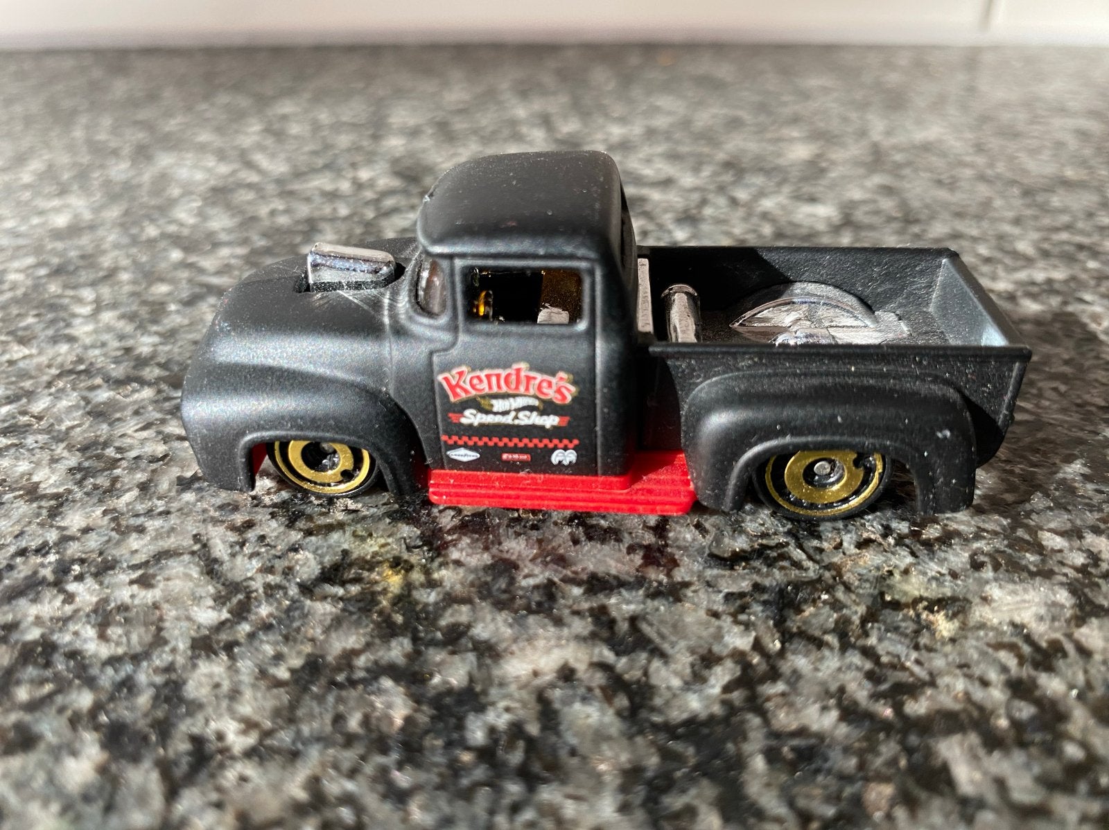 Hot Wheels Custom '56 Ford Truck - Kendre's Speed Shop, Ophalen of Verzenden, Zo goed als nieuw