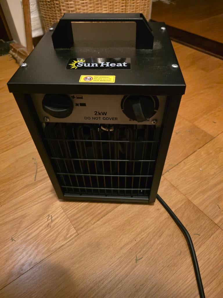SunHeat Elektrische Heater HE-2 - 2kW, 30 tot 80 cm, Verzenden, Kachel, Minder dan 60 cm