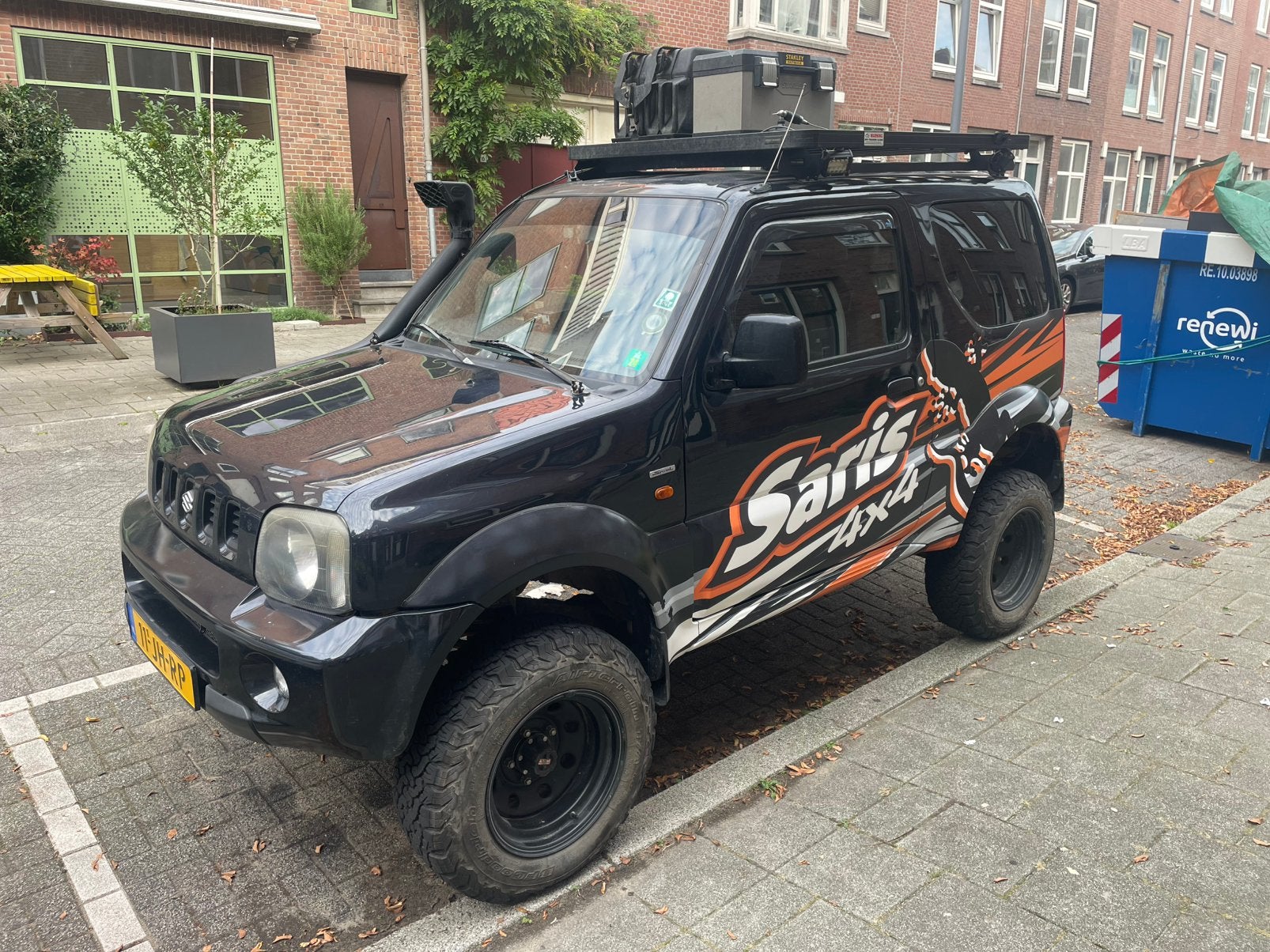 Suzuki Jimny 1.3 JX 4WD 2002 Zwart - Nieuwe APK, Auto's, 13 km/l, Stof, 40 €/maand, 4 cilinders
