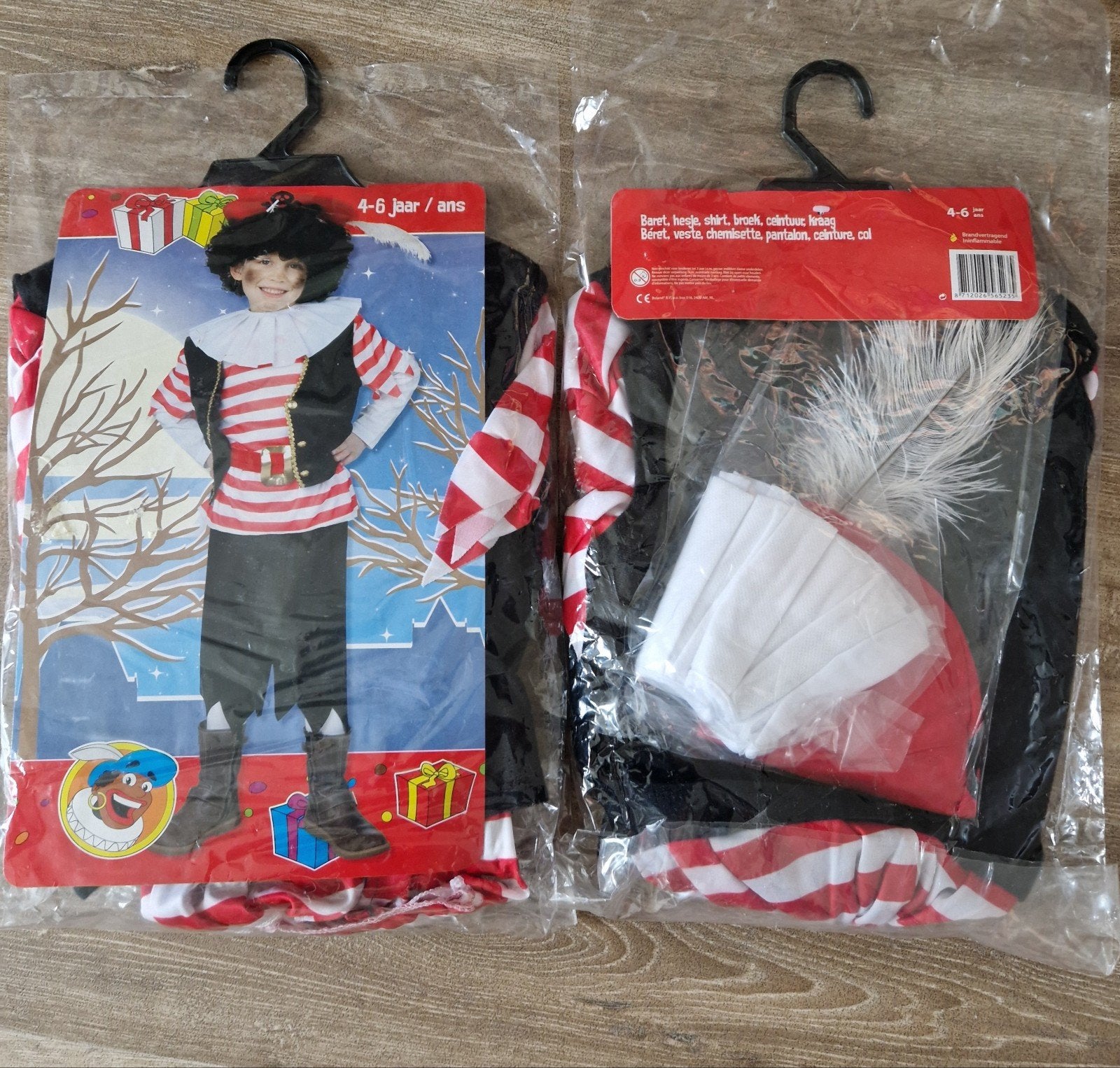 2 x Sinterklaas Piet kostuum 4-6 jaar, Ophalen, Nieuw, Jongen of Meisje