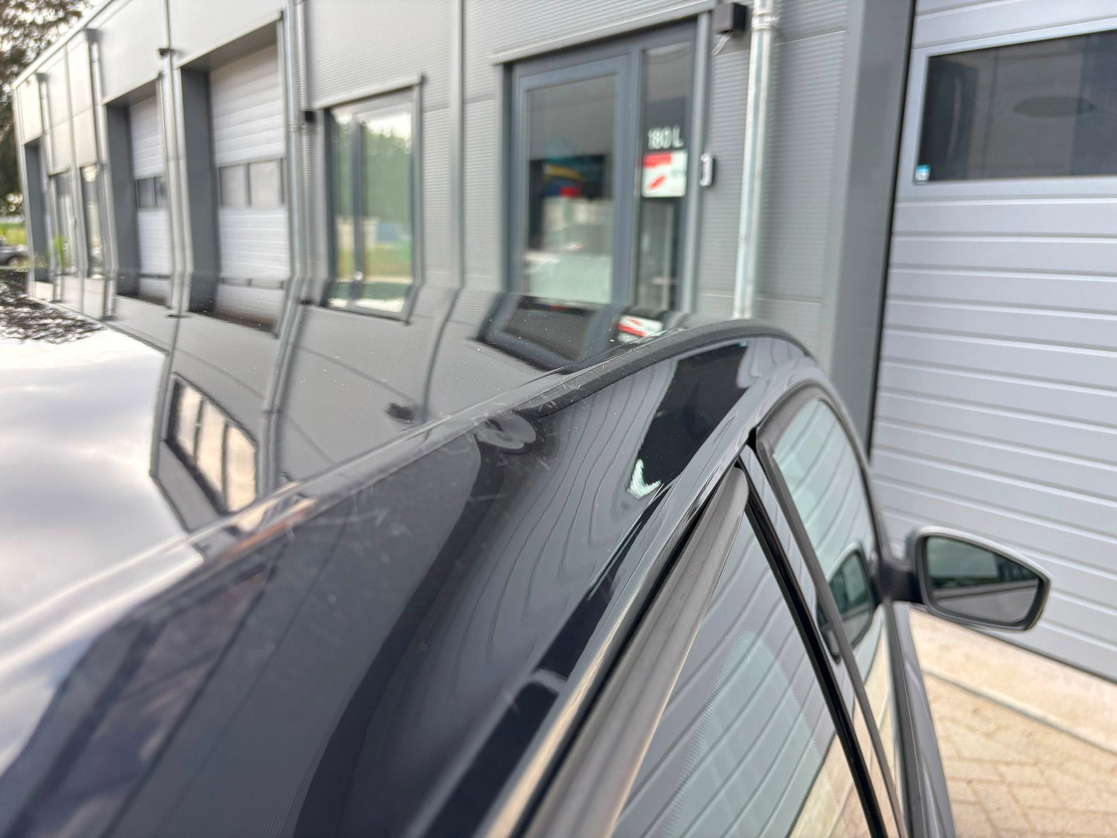 Foto 23 van Volkswagen Up! Club Up! Zwart5D