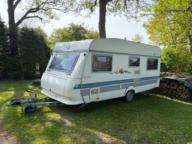 Leuke gepimpte caravan, Vast bed, Rondzit, Hobby, Bedrijf