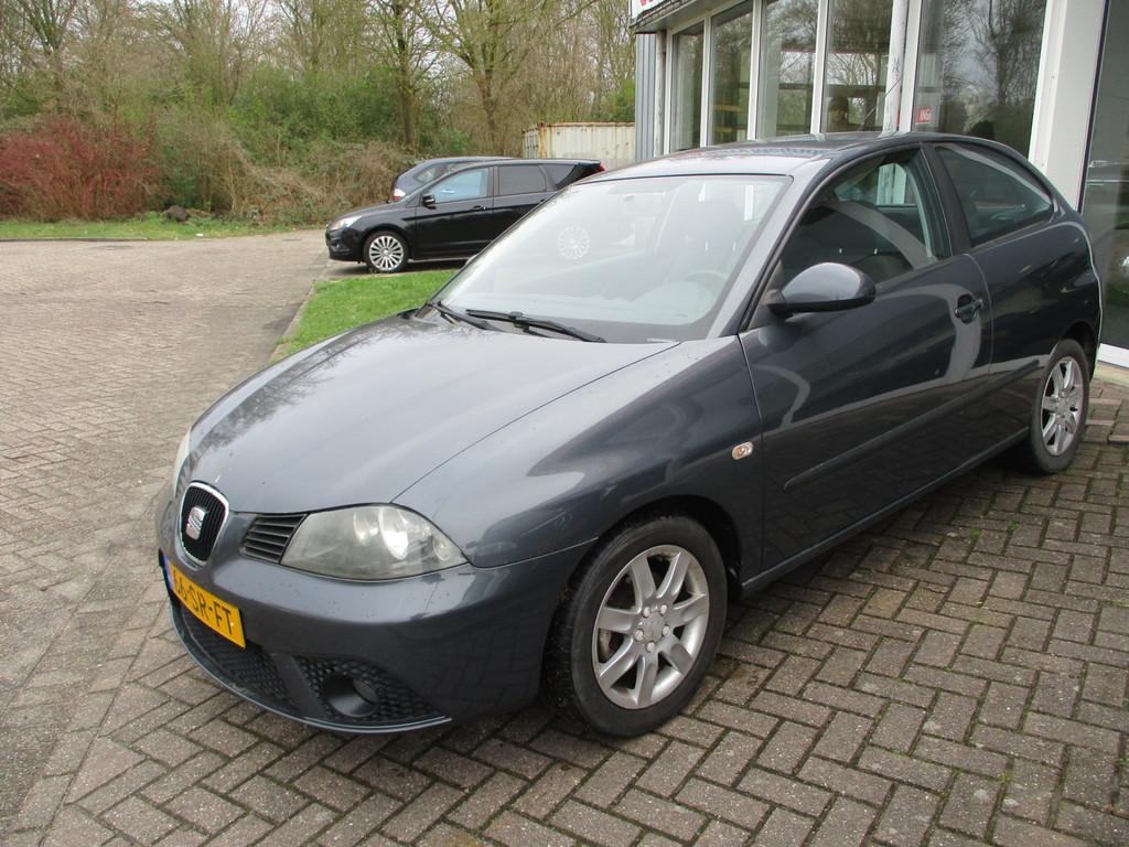 SEAT Ibiza 1.4-16V Sensation Kan direct mee! Apk Maart 2027!, Auto's, Voorwielaandrijving, 4 cilinders, Ibiza, Origineel Nederlands