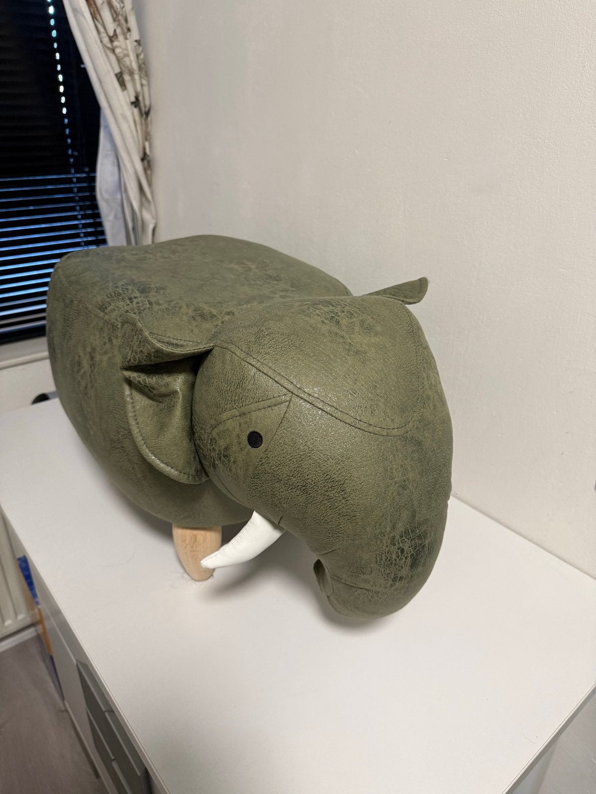 Groene olifant poef / krukje, Ophalen of Verzenden, Zo goed als nieuw