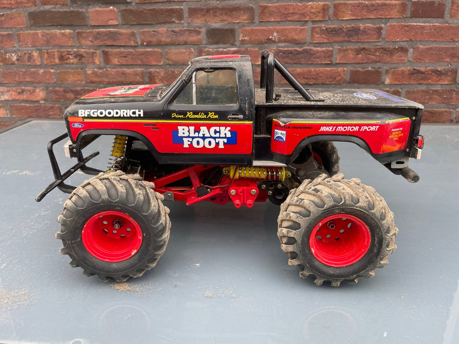 Tamiya Blackfoot RC Truck orv chassis, Hobby en Vrije tijd, Modelbouw | Radiografisch | Auto's, Elektro, Gebruikt, Auto offroad