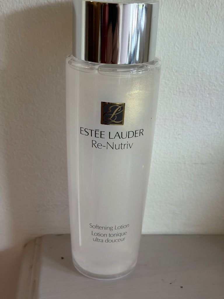 Estée Lauder Re-Nutriv Softening Lotion  Inhoud; 250 ml, Ophalen of Verzenden, Nieuw, Gehele gezicht, Verzorging