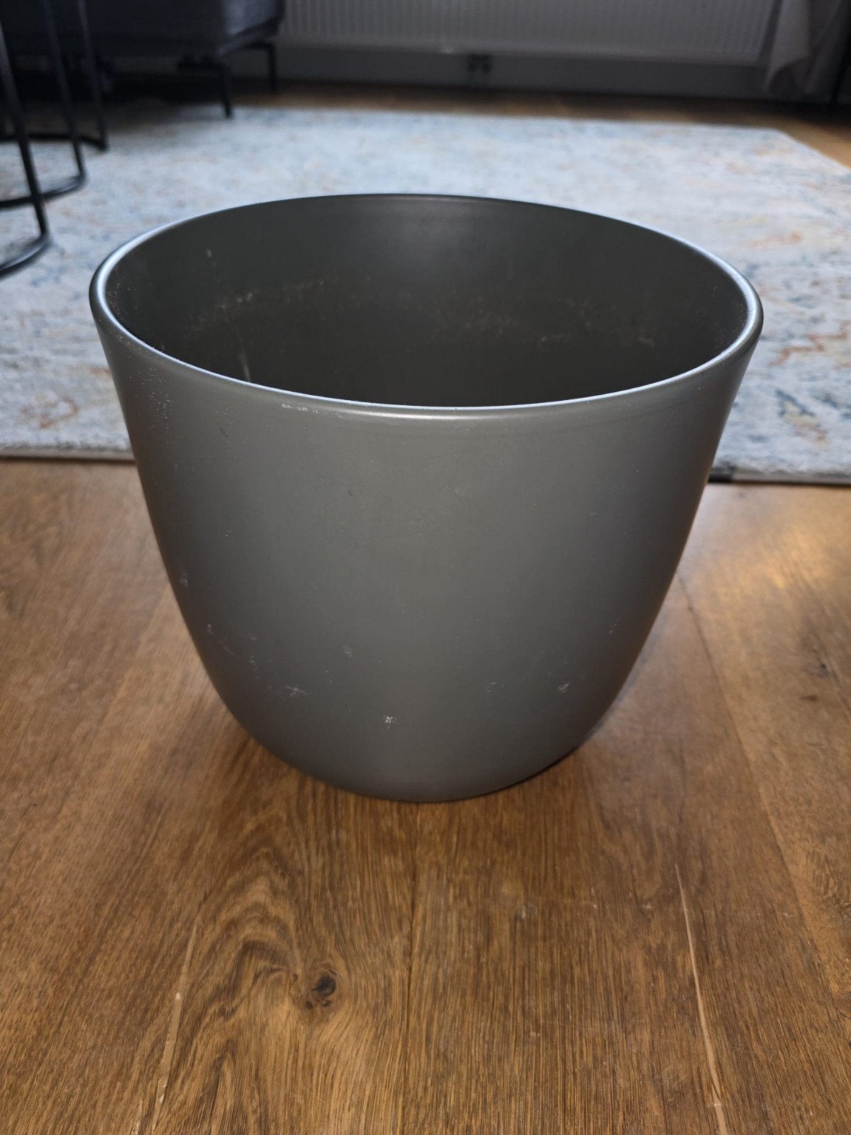 grijze sierpot, Rond, Minder dan 40 cm, Aardewerk, Ophalen