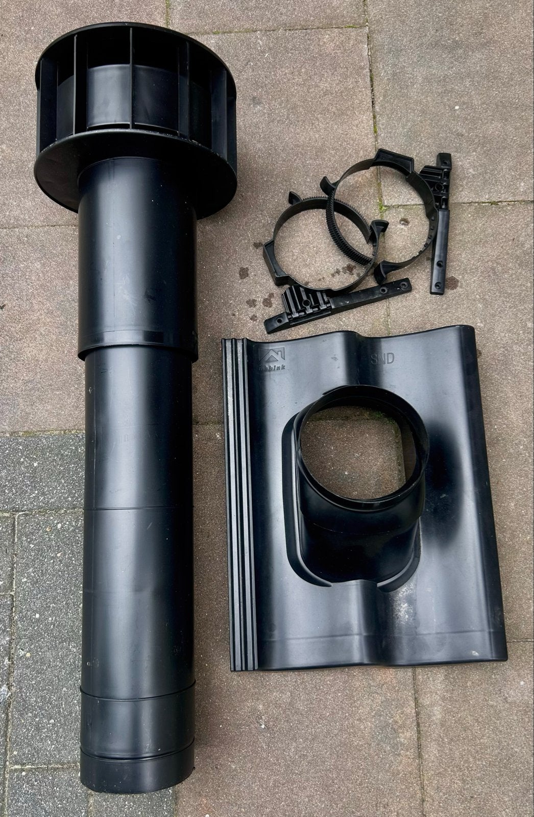 Ubbink Multivent dakdoorvoer Ø 131mm zwart NIEUW, Ophalen, Nieuw, Ventilator en Afzuiger