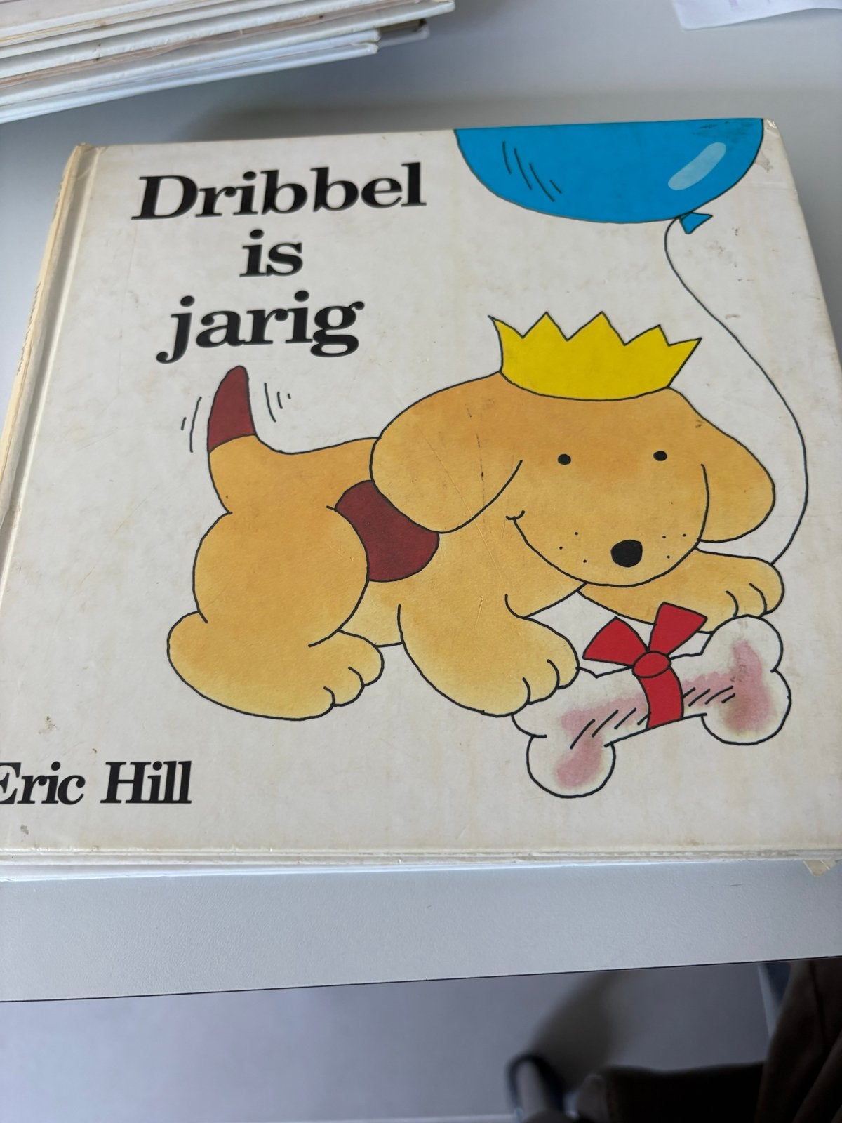 Dribbel is jarig - Eric Hill (Hardcover), Ophalen of Verzenden, Gelezen, 2 tot 3 jaar