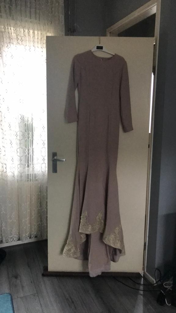Laatste ‼️ mooie lange beige galajurk te koop nieuw ‼️‼️, Galajurk, Beige, Nieuw, Ophalen of Verzenden