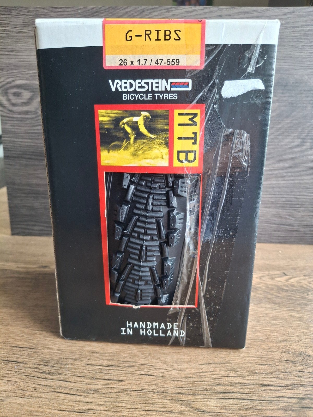MTB nieuwe buitenband Vredestein maat 26 bij 1.7 G-Ribs
Er u, Ophalen of Verzenden, Nieuw, Vredestein