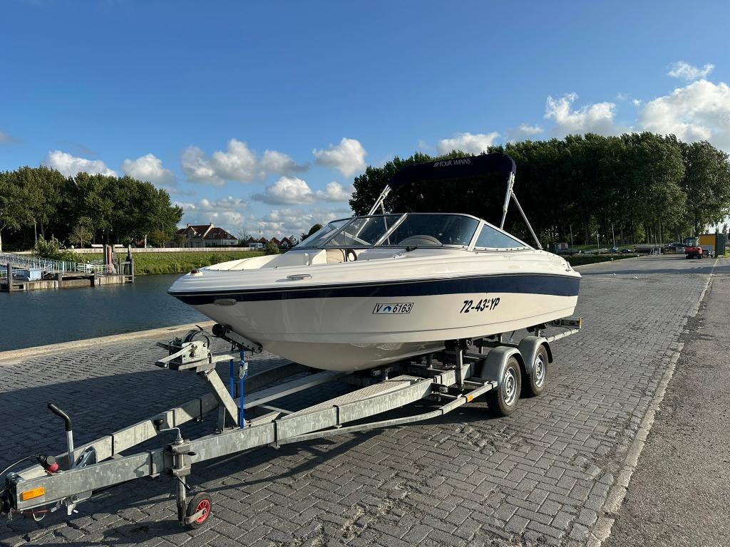 Four Winns 175 Le Horizon – Zeer nette speedboot met trailer, Overige merken, Gebruikt, Binnenboordmotor, 120 tot 200 pk