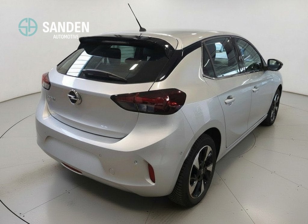 Opel Corsa Electric 50 kWh|Automaat|Led|Navigatie|LM Velgen|, Auto's, Opel, 136 pk, Gebruikt, Zwart, Origineel Nederlands