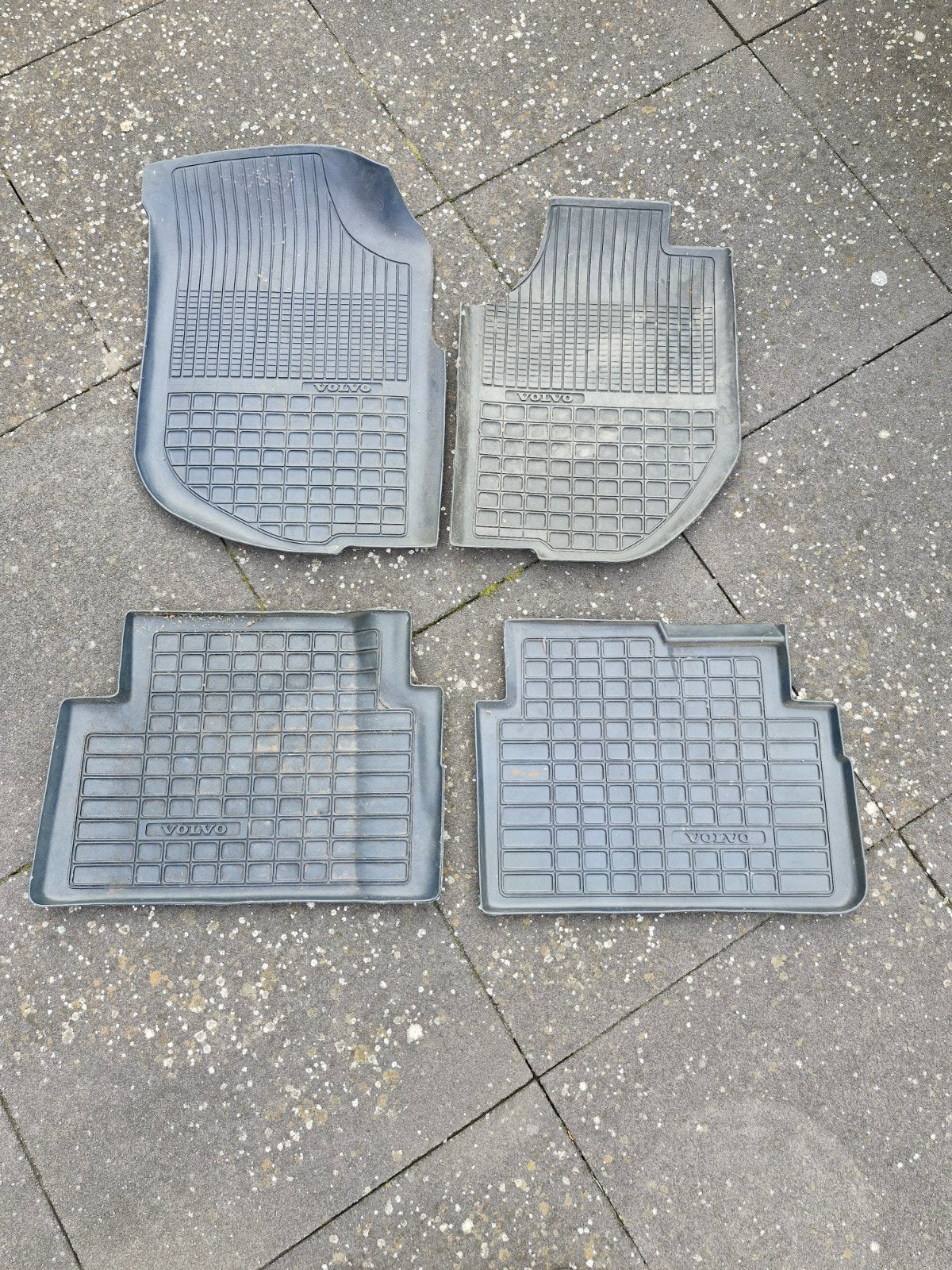 Volvo rubberen automatten set, Ophalen of Verzenden, Gebruikt