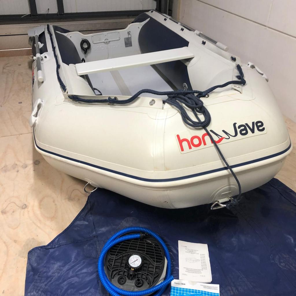 Honewave rubberboot +Yamaha motor+ strandtrailer voor €2450, Ophalen
