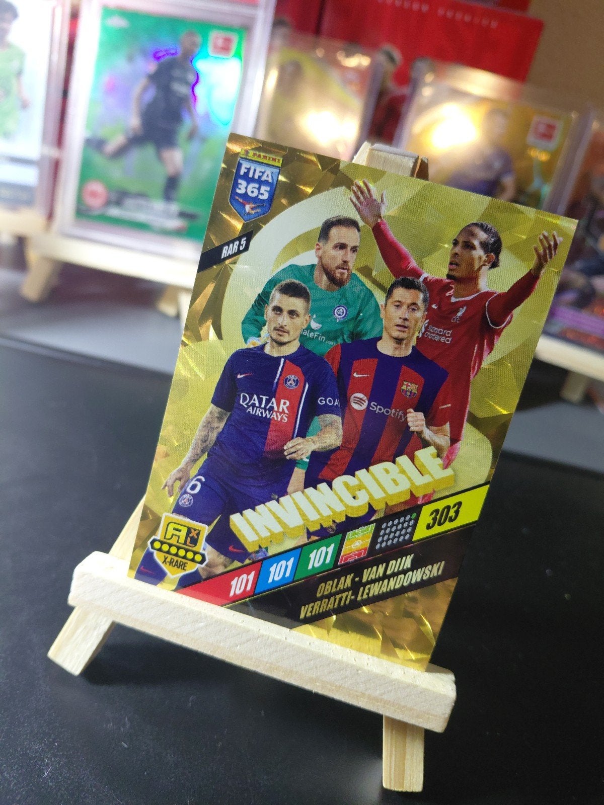 invincible (van dijk/lewandowski) panini, Verzamelen, Sportartikelen en Voetbal, Ophalen of Verzenden, Nieuw, Buitenlandse clubs