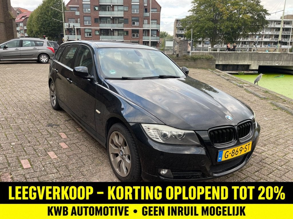 Bmw 3-serie Touring 318i Business Line, Auto's, Euro 5, Zwart, Handgeschakeld, 1405 kg