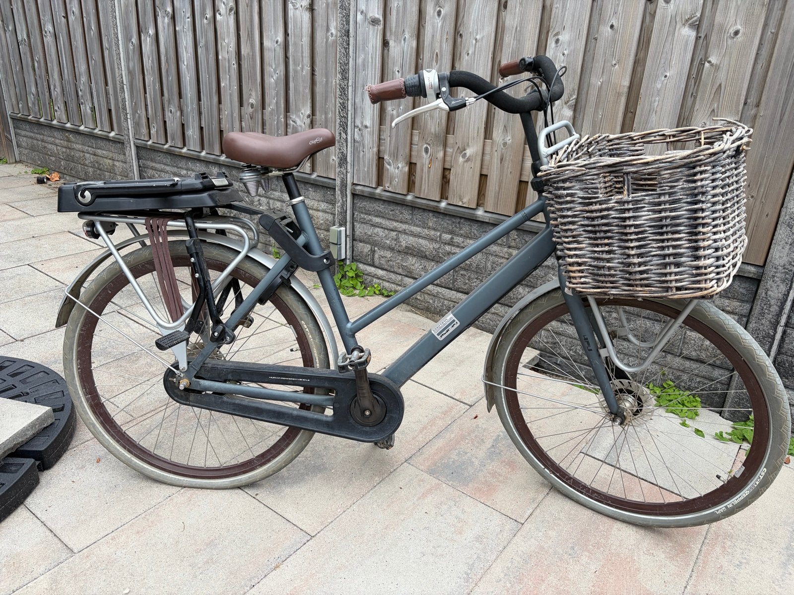 Gebruikte Cortina Urban stadsfiets met mand en kinderzitje, Gebruikt, Versnellingen, 56 cm of meer, Trommelrem