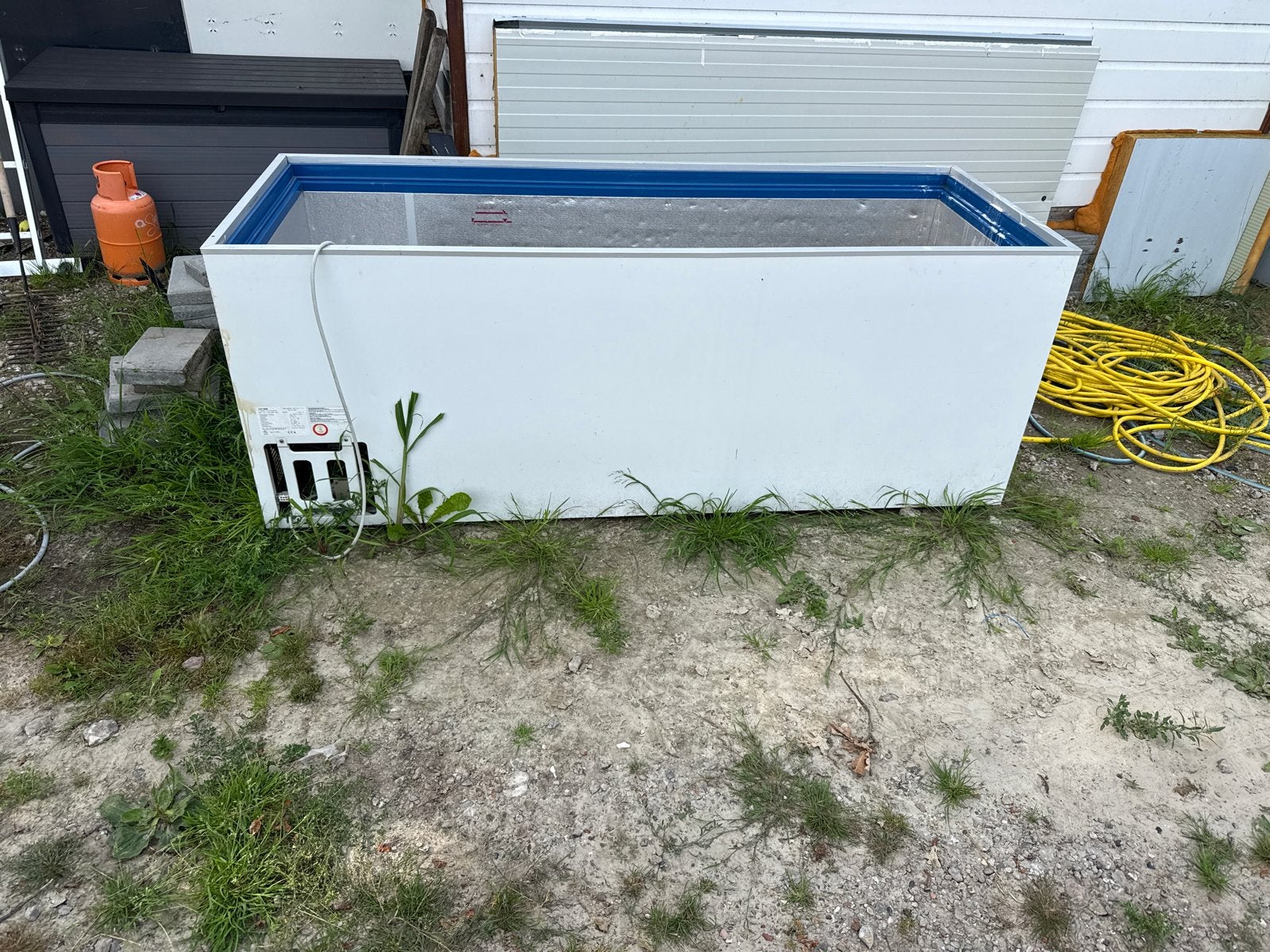 Defecte vrieskist - voor oud ijzer of vijverproject, Witgoed en Apparatuur, 200 liter of meer, 60 cm of meer, Met aparte vriezer