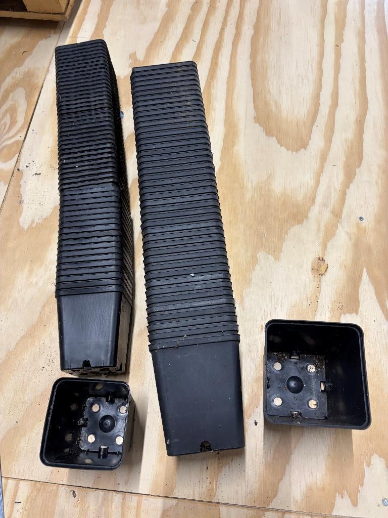 kweekpot P9 vierkante potjes prijs is per 50 stuks. 9 x 9cm, Tuin en Terras, Kweekspullen, Ophalen, Zo goed als nieuw, Overige typen