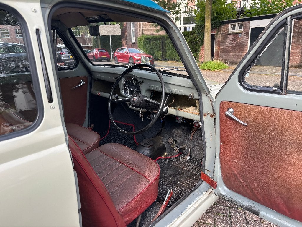 AUSTIN A30 Seven Saloon . Bouwjaar dec 1954, foto 11