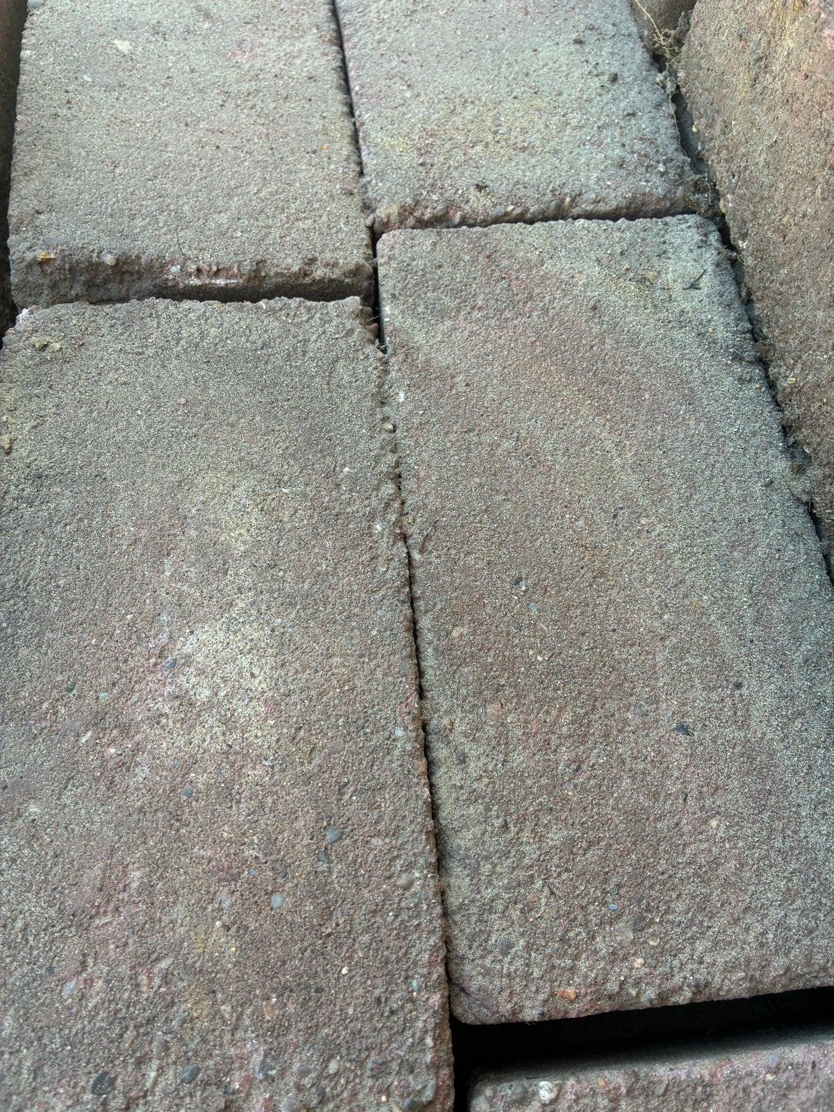 Betonklinkers grijs en rode kleur, Ophalen, Gebruikt, Klinkers, 10 m² of meer